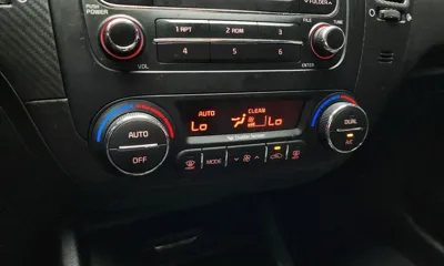 Kia K3 2015, 104395 км, за 3902.28 USD - фото 16