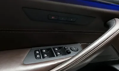 BMW 5-Series 2018, 103280 км, за 17681.85 USD - фото 31