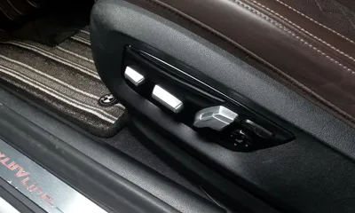 BMW 5-Series 2018, 103280 км, за 17681.85 USD - фото 32