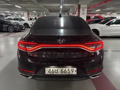 Hyundai Grandeur 2018, 106847 км, за 9710.48 USD