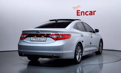 Hyundai Grandeur 2015, 186194 км, за 3761.24 USD