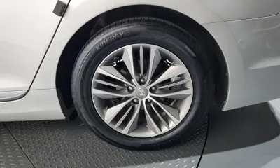 Hyundai Grandeur 2015, 186194 км, за 3761.24 USD - фото 21