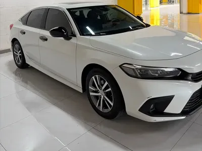 Honda Civic 2022, 72400 км, за 10498.67 USD - фото 12