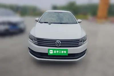 Volkswagen Lavida 2015, 108000 км, за 5803 USD