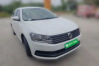 Volkswagen Lavida 2015, 108000 км, за 5803 USD