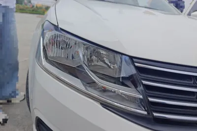 Volkswagen Lavida 2015, 108000 км, за 5803 USD - фото 7