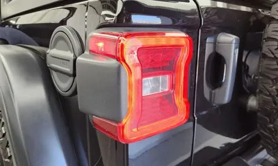 Jeep Wrangler 2024, 19082 км, за 39910.73 USD - фото 23