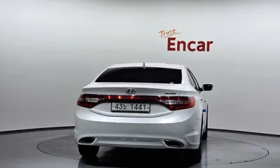 Hyundai Grandeur 2012, 142079 км, за 3898.25 USD