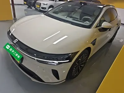 Zeekr 极氪007GT · 2025 год