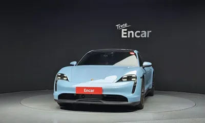 Porsche Taycan 2024, 7699 км, за 68596.56 USD