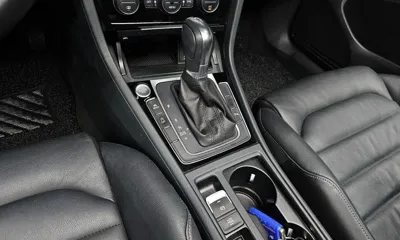 Volkswagen Golf 2016, 83413 км, за 7940.39 USD - фото 9