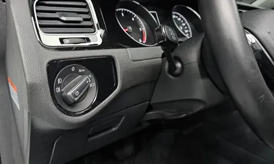 Volkswagen Golf 2016, 83413 км, за 7940.39 USD - фото 17