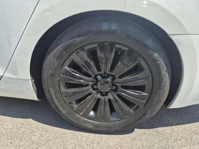Kia K9 2014, 161360 км, за 3708.61 USD