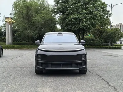 Li Auto Li L8 2025, 8300 км, за 43083.33 USD