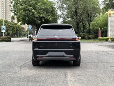 Li Auto Li L8 2025, 8300 км, за 43083.33 USD