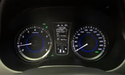Hyundai Grandeur 2016, 30476 км, за 5785.61 USD - фото 8
