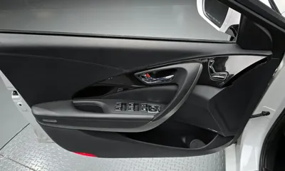 Hyundai Grandeur 2016, 30476 км, за 5785.61 USD - фото 17