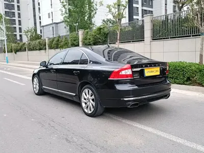 Volvo S80L 2015, 120000 км, за 5607.25 USD