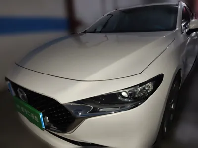 Mazda Mazda 3 Axela · 2021 год