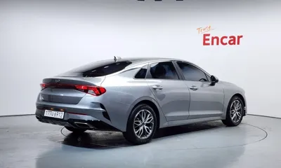 Kia K5 2021, 67938 км, за 11622.07 USD