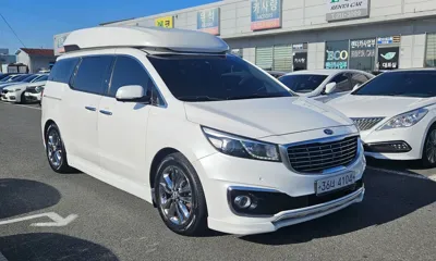 Kia Canival · 2018 год