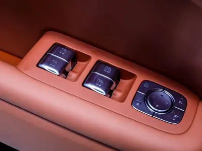 Li Auto Li L8 2025, 7100 км, за 40077.17 USD - фото 28