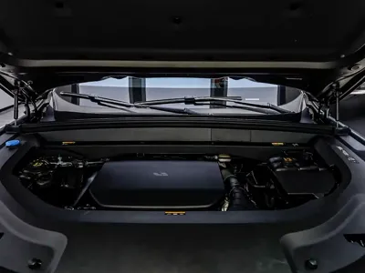 Li Auto Li L8 2025, 7100 км, за 40077.17 USD - фото 35