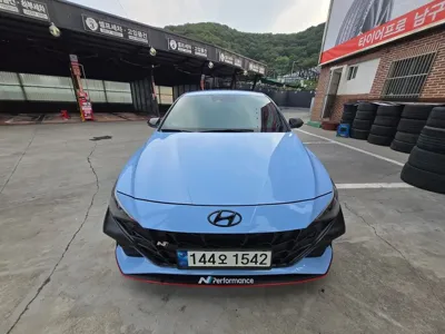 Hyundai Avante 2022, 23000 км, за 15491.66 USD