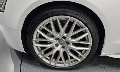 Audi A5 2016, 128514 км, за 9254.37 USD