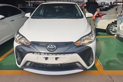 Toyota YARiS L Zhi Xuan 2016, 88100 км, за 7385 USD