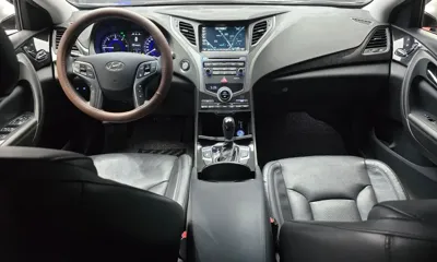 Hyundai Grandeur 2015, 115532 км, за 5185.77 USD - фото 7