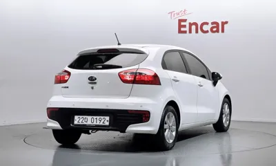 Kia Pride 2016, 97008 км, за 3895.77 USD