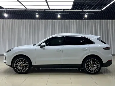 Porsche Cayenne 2021, 21000 км, за 73276.98 USD