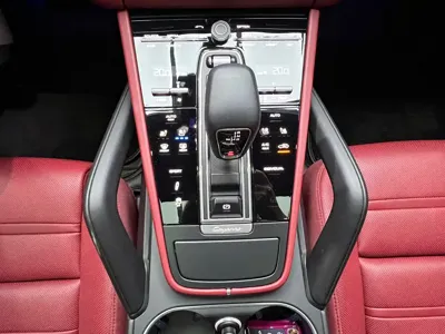 Porsche Cayenne 2021, 21000 км, за 73276.98 USD - фото 16