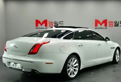 Jaguar XJ 2014, 120311 км, за 7877.12 USD