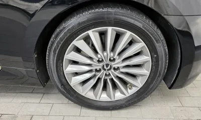 Hyundai Equus 2014, 171452 км, за 5231.78 USD