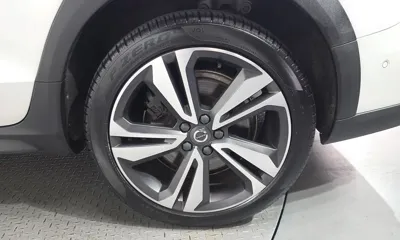 Volvo V60 2021, 124757 км, за 15953.63 USD - фото 21