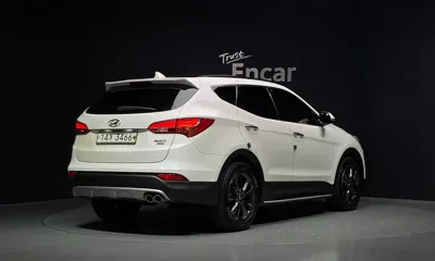 Hyundai Santafe 2015, 142095 км, за 6885.91 USD