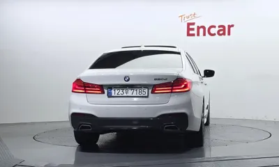 BMW 5-Series 2018, 101939 км, за 16738.87 USD