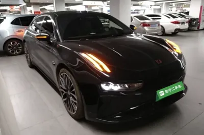 Zeekr 001 2024, 52100 км, за 29927 USD