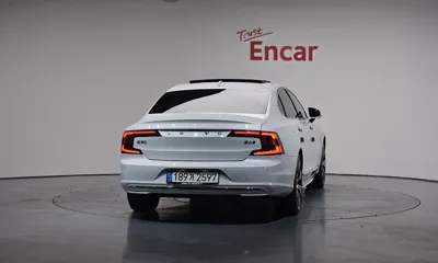 Volvo S90 2023, 52283 км, за 26243.1 USD