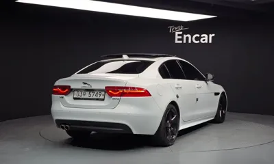Jaguar XE 2018, 186017 км, за 4354.15 USD
