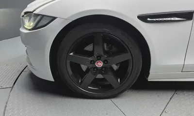 Jaguar XE 2018, 186017 км, за 4354.15 USD