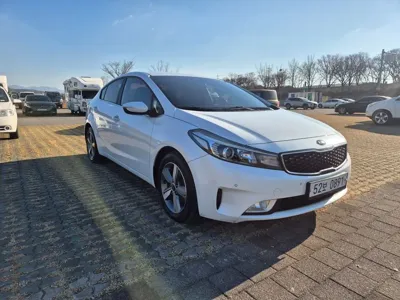 Kia K3 2016, 143592 км, за 3828.9 USD
