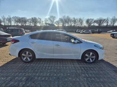 Kia K3 2016, 143592 км, за 3828.9 USD