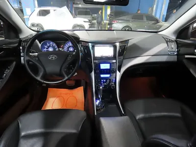 Hyundai Sonata 2011, 47868 км, за 3907.28 USD
