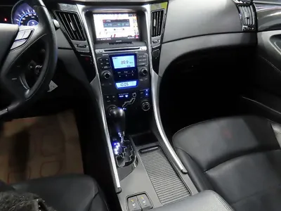 Hyundai Sonata 2011, 47868 км, за 3907.28 USD - фото 11