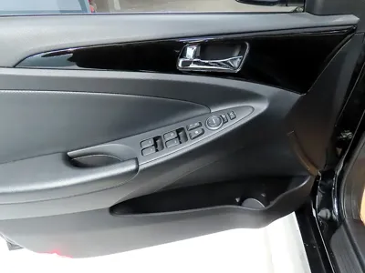 Hyundai Sonata 2011, 47868 км, за 3907.28 USD - фото 14