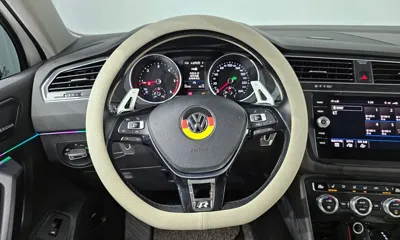 Volkswagen Tiguan 2020, 63745 км, за 15032.17 USD - фото 13