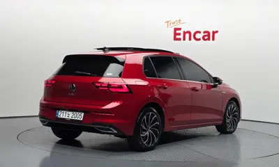 Volkswagen Golf 2024, 37138 км, за 20822.33 USD